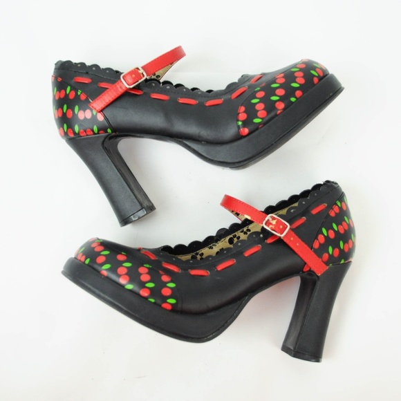 TUK Mary Jane Heels 8 Black Red Cherry Pin Up - Picture 3 of 8